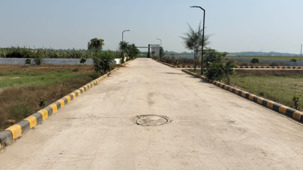 plots near jewar international airport